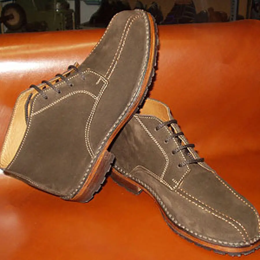 Scarpe su misura: una scelta di classe, eleganza e stile by Valli Shoes