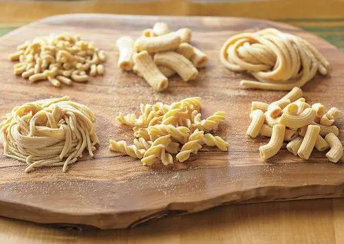 Antichi Sapori: la pasta fresca fatta a mano come una volta