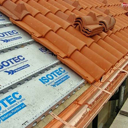 Perché ristrutturare un tetto? Scoprilo qui.